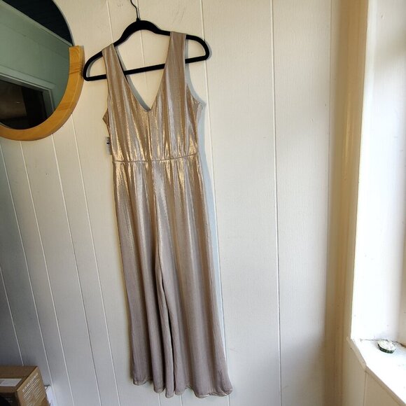 Leith champagne shimmer jumpsuit Sz S V-neck/back, lined sleeveless, NWT - Picture 6 of 7